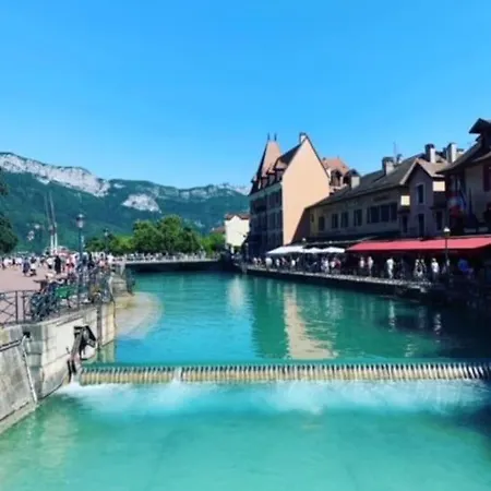 Highly Recommended Apartment Steps From The Lake Annecy Exterior foto